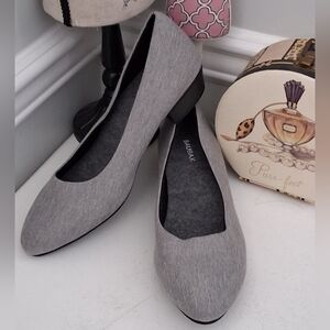 Baubax Grey Dressy Heels Casual/ Business Casual Shoes Sz 11M NWOB